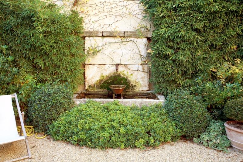 Maison de village de caractère en Luberon avec cour fermée et piscine